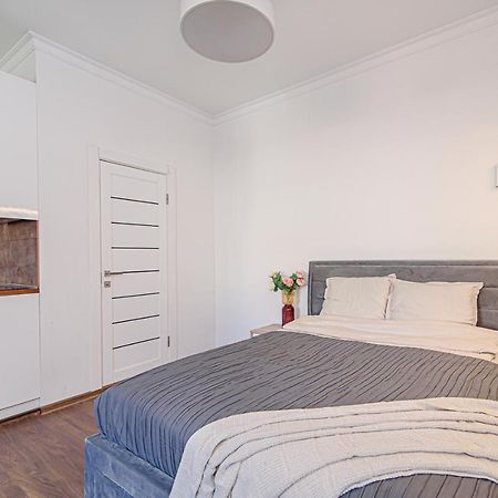 Welcoming Studio In Historic Vilnius With Free Parking By Urban Rent Apartment Екстериор снимка