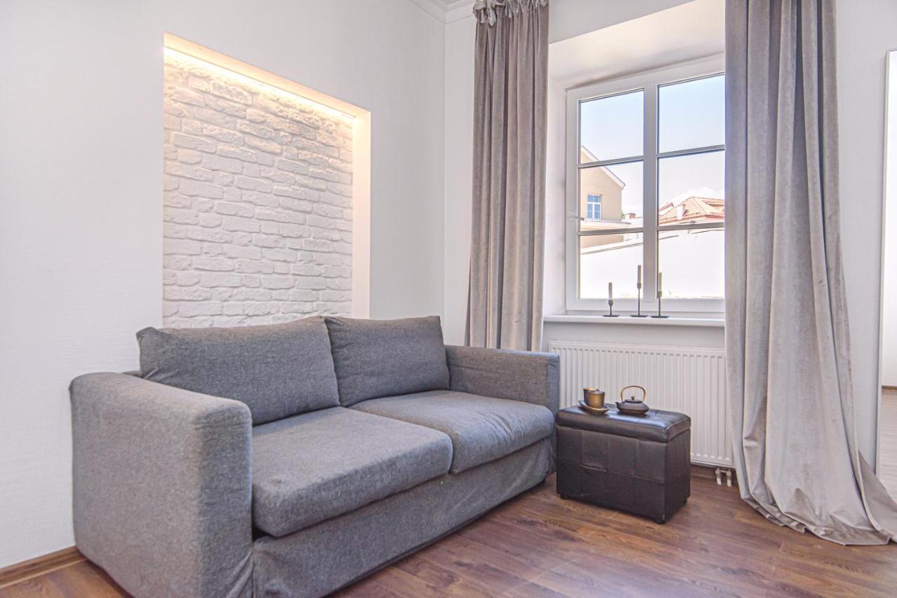 Welcoming Studio In Historic Vilnius With Free Parking By Urban Rent Apartment Екстериор снимка